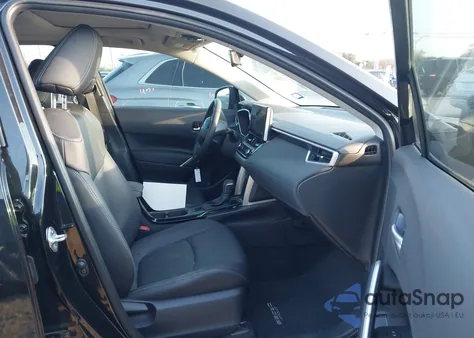 2025 Toyota Corolla Cross Xle z USA, uszkodzony, nr VIN 7MUDAAAG6SV134968